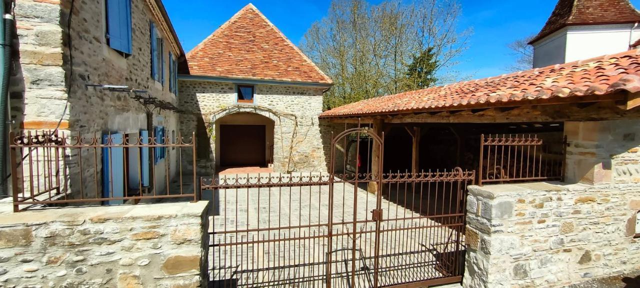 Ferienwohnung Entre Galets Sauveterre-de-Bearn Exterior foto