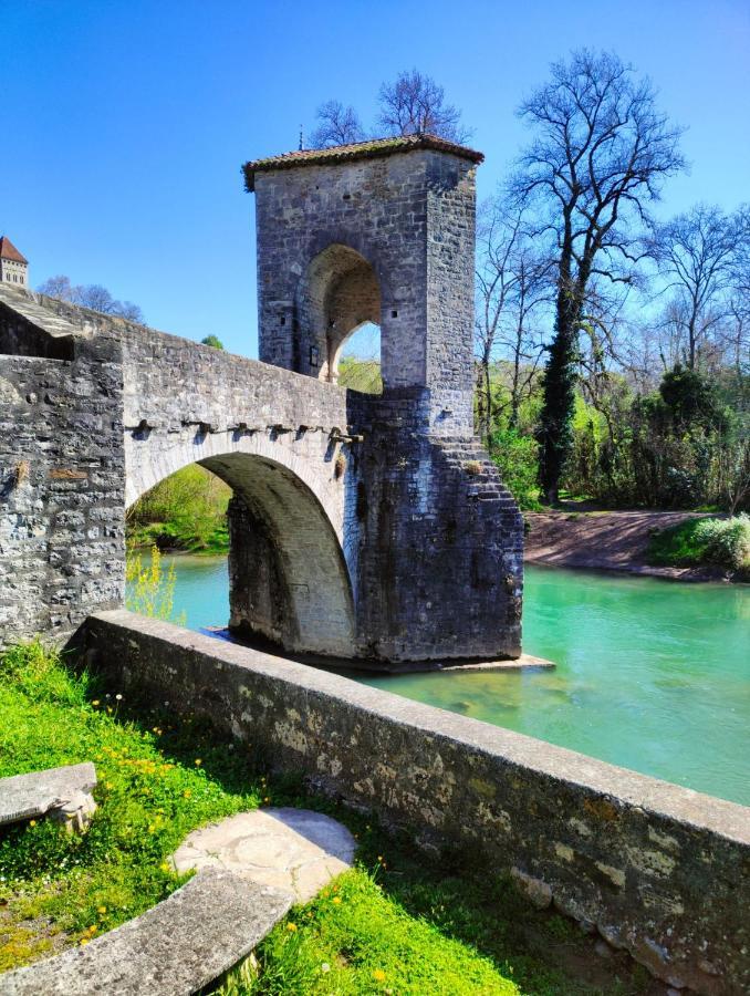 Ferienwohnung Entre Galets Sauveterre-de-Bearn Exterior foto